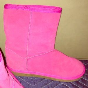 NEW Hot Pink Suede UGG Style Boot Girls Size 4